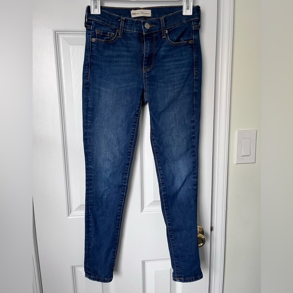 Gap True Skinny Jeans